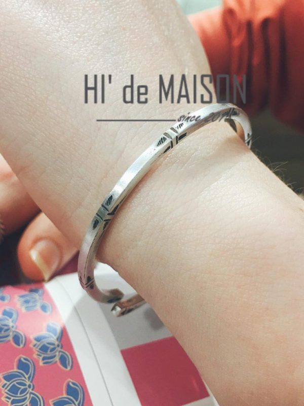 Trang sức Hi\' De Maison: Hãy khám phá thế giới trang sức tuyệt đẹp của thương hiệu Hi\' De Maison. Với thiết kế sang trọng, tinh tế và đầy sáng tạo, những chiếc trang sức này sẽ làm cho người phụ nữ thêm đẹp và tự tin trong mọi dịp.