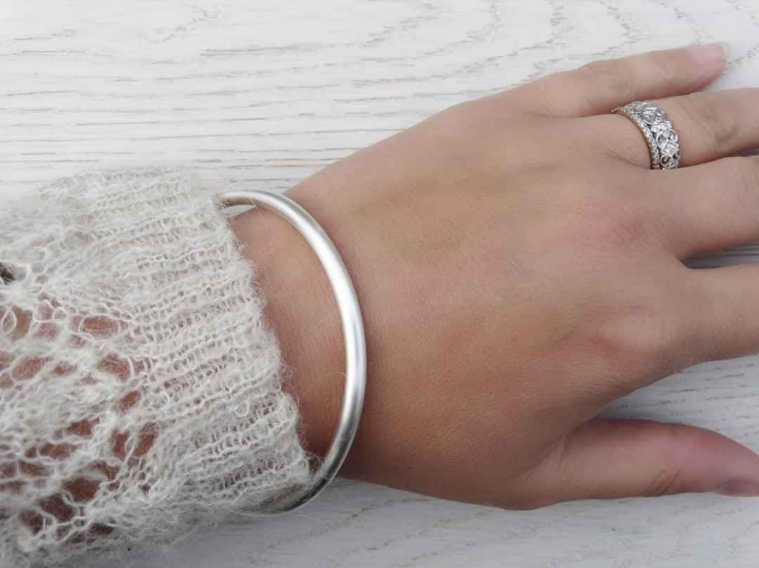 Vòng tay bạc trơn đặc s99