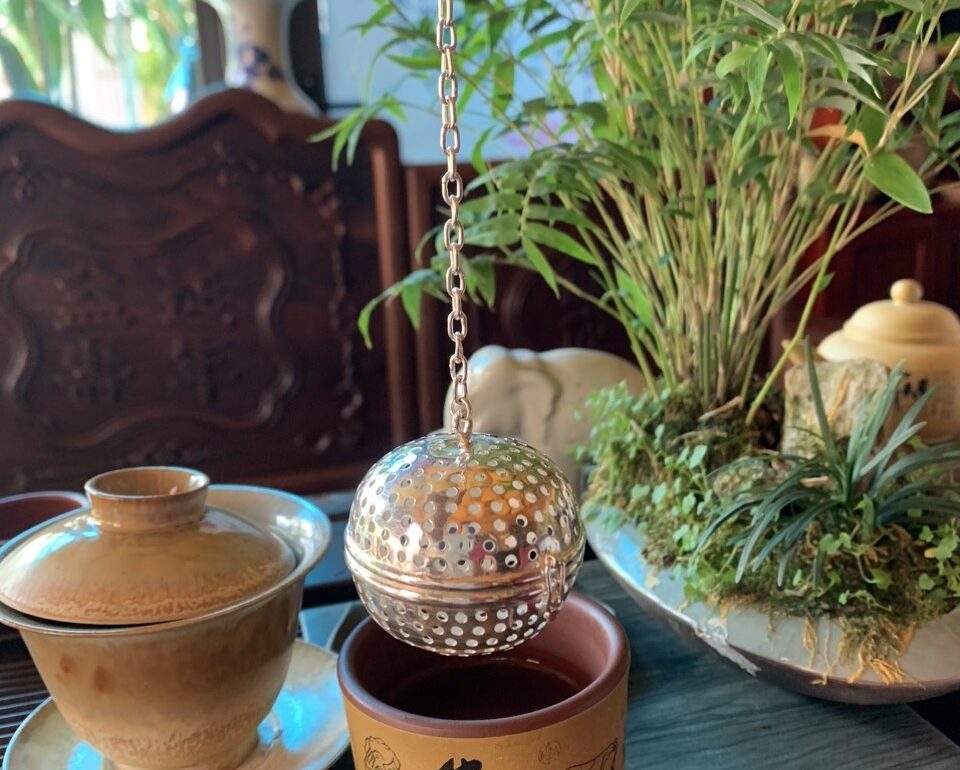 lọc trà bạc nguyên chất quả cầu